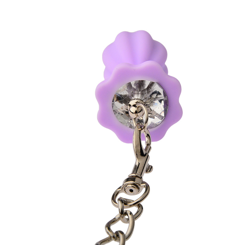 Lilafarbenes Analplug-Set aus Silikon mit Leine